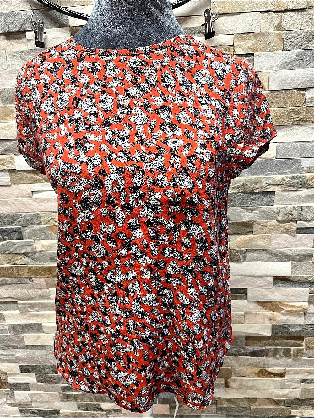 H&M Animal Print Short Sleeve Top in Red & Black Size Medium